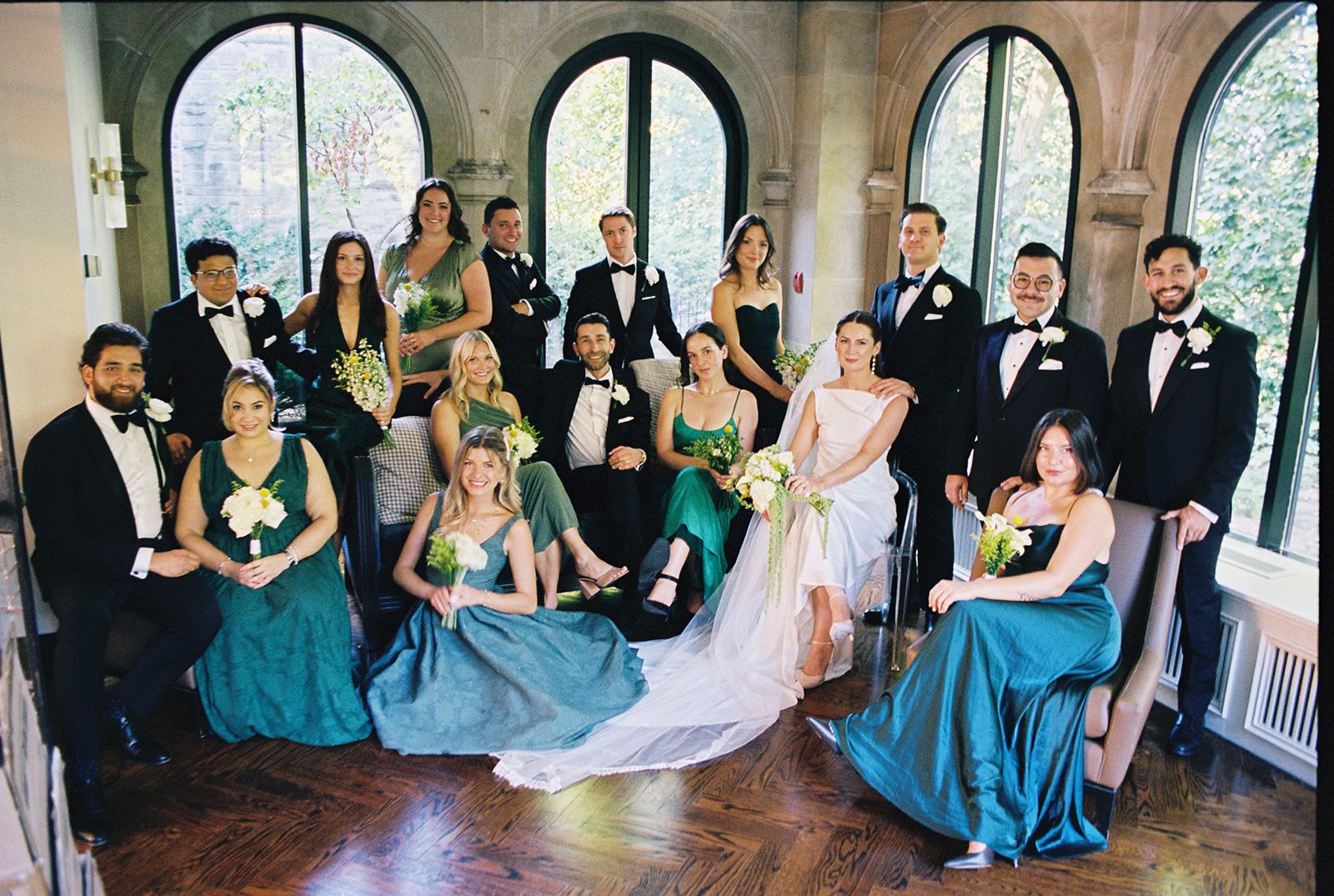Bridesmaids and groomsmen portrait at The Estates of Sunnybrook